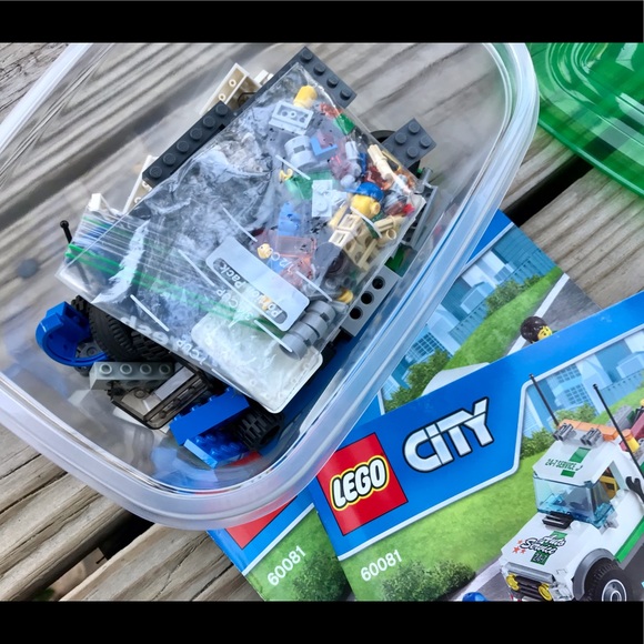 100% COMPLETE Lot 2 LEGO City Vehicles 60081 Tow Truck Town Sets 30360 Ice Saw - Picture 5 of 10